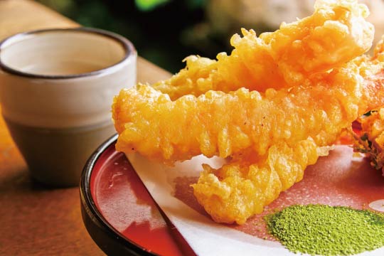 Matcha high (Left) and Tempura with matcha salt (right) are the perfect duos at izakayas.