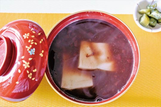 Zenzai, sweet red-bean soup with mochi