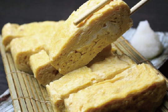 Dashimaki Tamago(だし巻き卵;Japanese Rolled Omelette)
